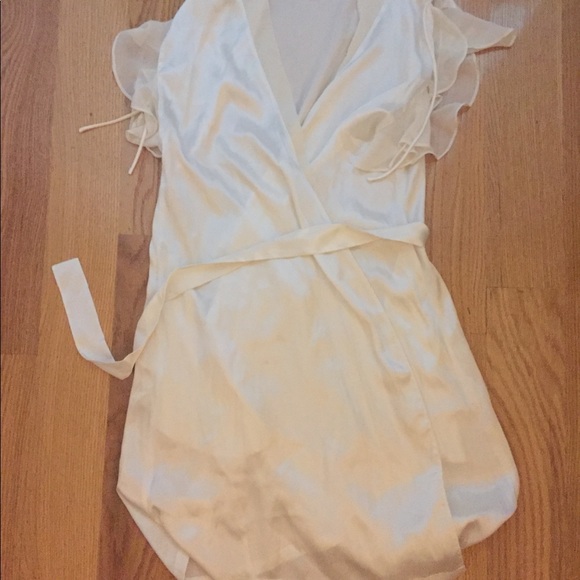 NWOT OSCAR DE LA RENTA White Charmeuse Robe Size S - Picture 4 of 4